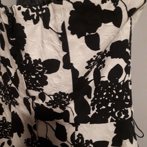 R&W CO Dress - Picture 5 of 7